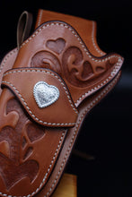 Load image into Gallery viewer, Heartbreaker Western Rig (Belt and Gun Holsters) for Ladies

